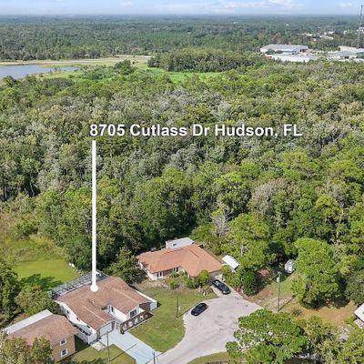 8705 Cutlass Dr, Hudson, FL 34667