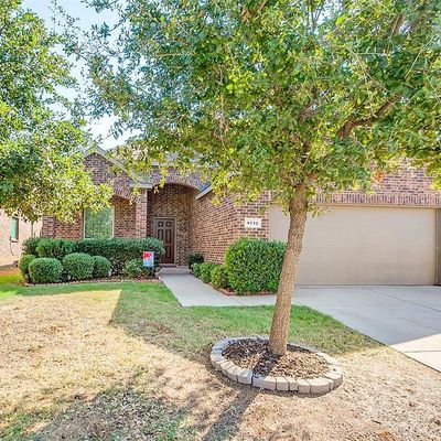 8712 Sierra Trl, Cross Roads, TX 76227