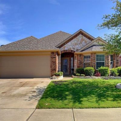 8713 Vista Royale Dr, Fort Worth, TX 76108