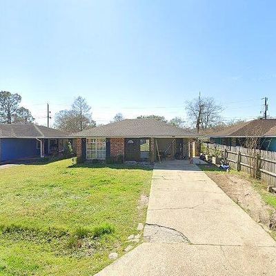 8714 Fairoaks St, Denham Springs, LA 70726