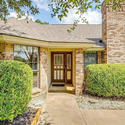 8724 Canyon Crest Rd, Fort Worth, TX 76179