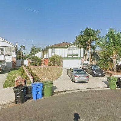 8747 Sari Ave, Northridge, CA 91343