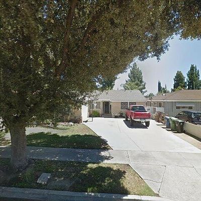 8750 Quartz Ave, Northridge, CA 91324