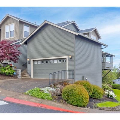 8751 Se Bristol Park Dr, Happy Valley, OR 97086