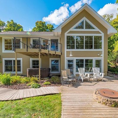 8752 Interlachen Rd, Nisswa, MN 56468