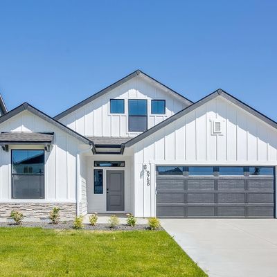 8758 W Eminence Dr, Garden City, ID 83714