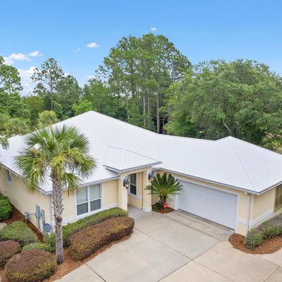 8764 Sand Pine Dr, Navarre, FL 32566