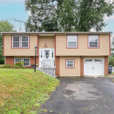 9203 Honey Creeper Ct, Burke, VA 22015