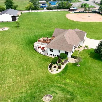 9206 Mill Creek Dr, Marshfield, WI 54449