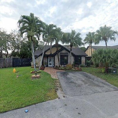 9209 Nw 49 Th Pl, Sunrise, FL 33351