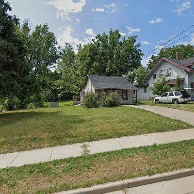 921 E Decker St, Viroqua, WI 54665