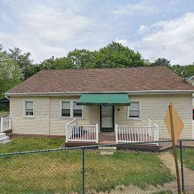 921 Garfield Ave, Pottsville, PA 17901