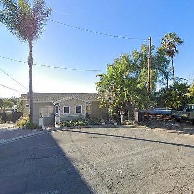 921 Hillcrest Pl, Oceanside, CA 92058