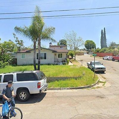 921 W 5 Th Ave, Escondido, CA 92025