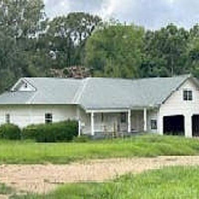 9219 Anding Oil City Rd, Bentonia, MS 39040