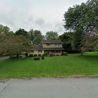 922 Breidinger Rd, Nazareth, PA 18064