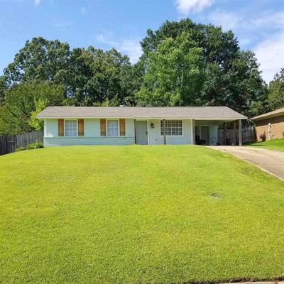 922 Cherry Stone Cir, Clinton, MS 39056