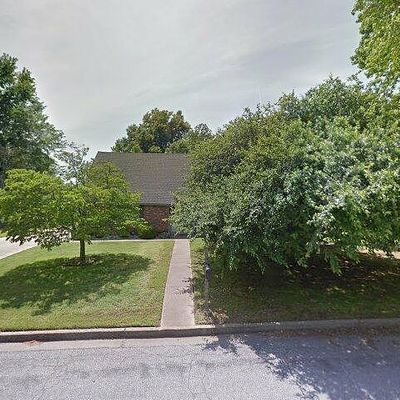 922 S 19 Th St, Rogers, AR 72758