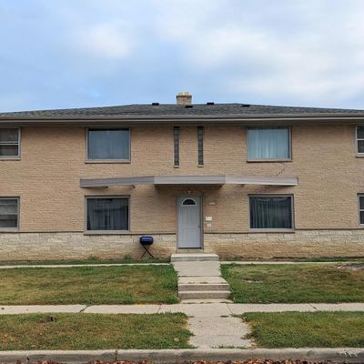 9226 W Birch Ave, Milwaukee, WI 53225