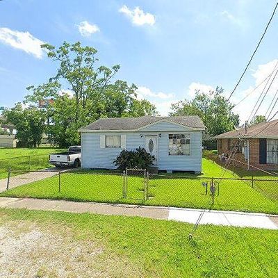 925 Pailet Ave, Harvey, LA 70058