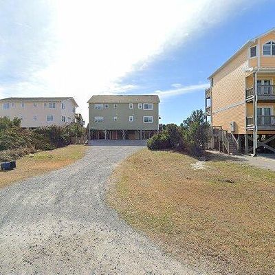 9259 Ocean Dr E, Emerald Isle, NC 28594