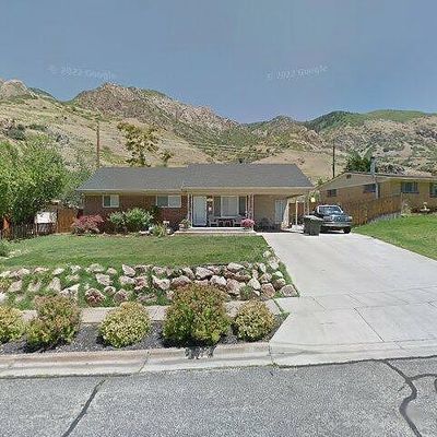 926 Maxfield Dr, Ogden, UT 84404