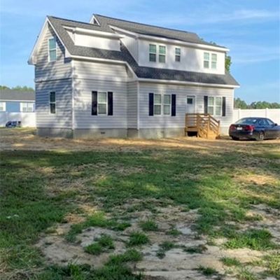 9289 Gates Rd, Suffolk, VA 23437