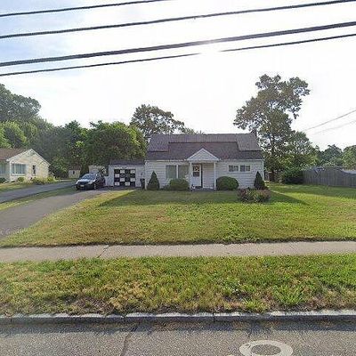 929 Bradley Rd, Springfield, MA 01109