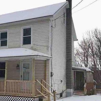 93 Main St, Freeland, PA 18224