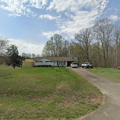 93 State Line Rd, Saint Joseph, TN 38481