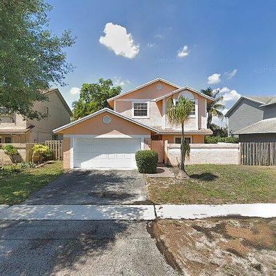 930 Sw 99 Th Ave, Pembroke Pines, FL 33025