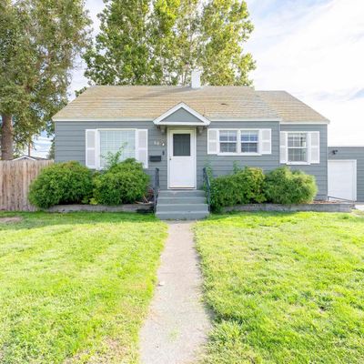 930 W Nixon St, Pasco, WA 99301