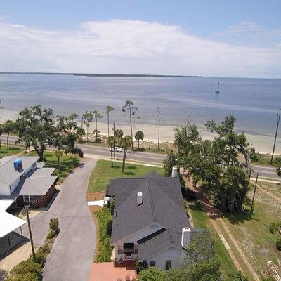 932 W Beach Dr, Panama City, FL 32401