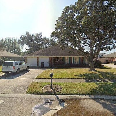 933 Vintage Dr, Kenner, LA 70065