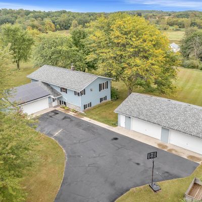 9344 Windy Acres Dr, Kewaskum, WI 53040