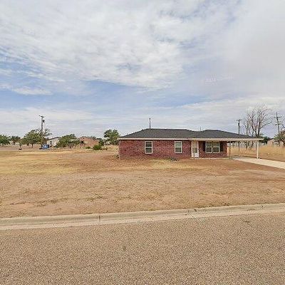 935 S 3 Rd St, Slaton, TX 79364