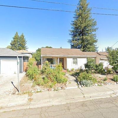 937 Georgia St, Santa Rosa, CA 95404