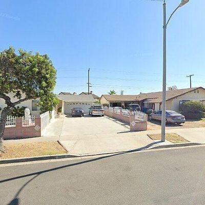 9379 Wedgewood Ln, Westminster, CA 92683