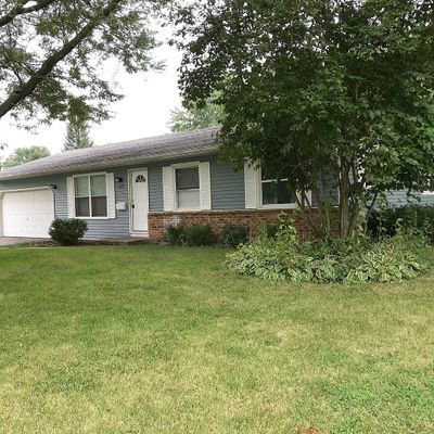 940 Laurel Dr, Aurora, IL 60506