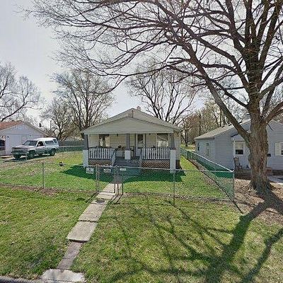 941 W Waggoner St, Decatur, IL 62526