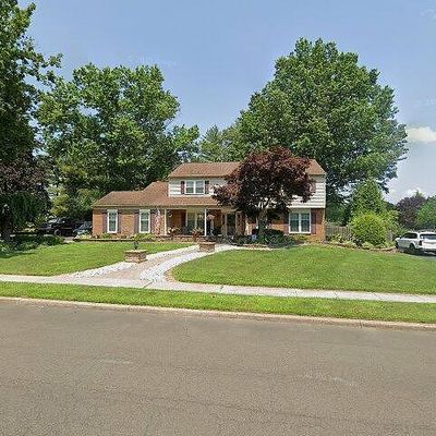 942 Randolph Dr, Yardley, PA 19067