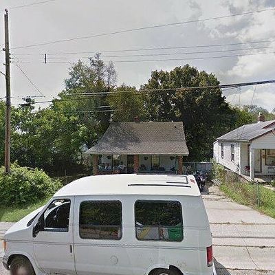 943 Chamberlain Ave, Cincinnati, OH 45215