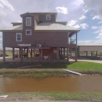 9438 Big Lake Rd, Lake Charles, LA 70605