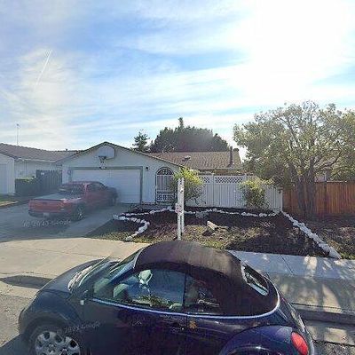 945 Matador Dr, Hollister, CA 95023