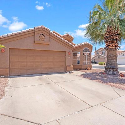 945 S Sailfish Dr, Gilbert, AZ 85233