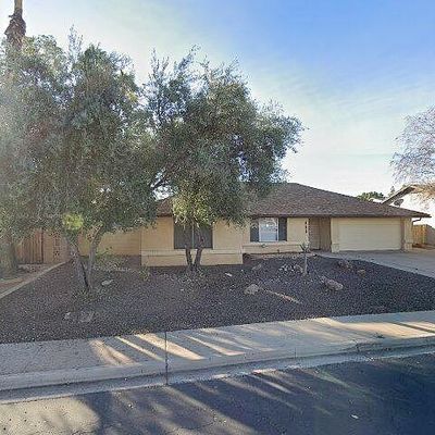 945 W Mendoza Ave, Mesa, AZ 85210