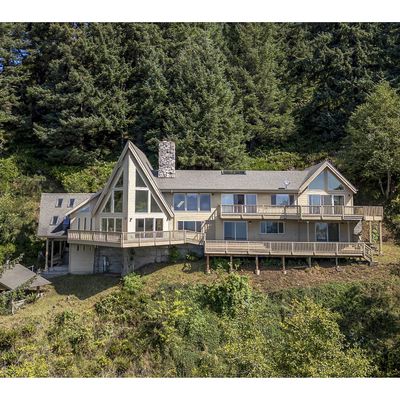 94515 Highway 101 S, Yachats, OR 97498