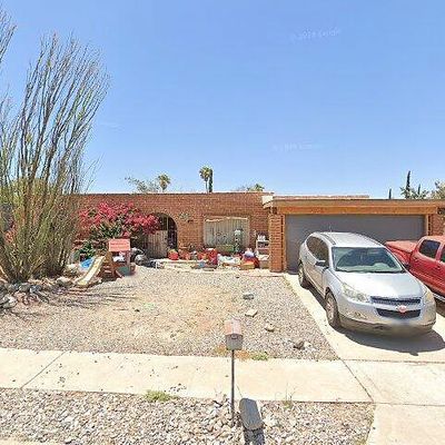 947 N Larry Pl, Tucson, AZ 85710