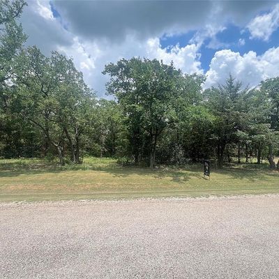 9481 Oak Meadow Ln, Pilot Point, TX 76258