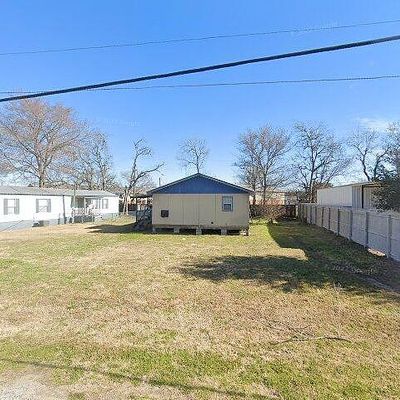 904 Millican St, Navasota, TX 77868